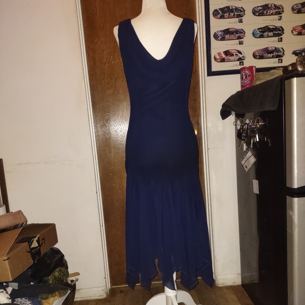 Dress - Picture 4 of 5